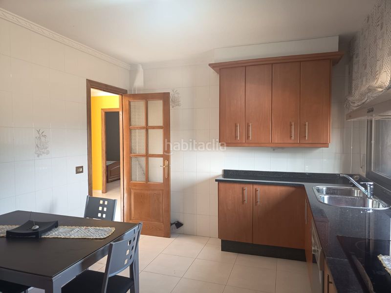 Foto 54dffe86-fd2d-4ddb-98b7-93655dc32eb0. Casa amb aparcament a Monforte de Lemos
