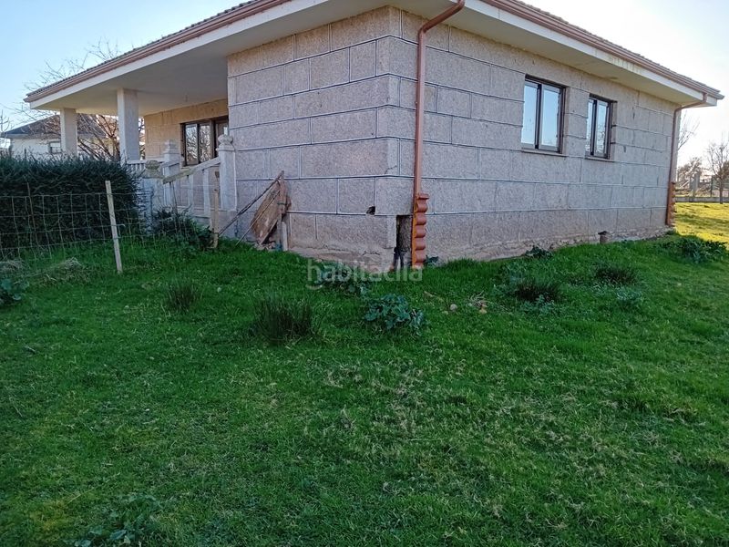 Foto 63eea321-85cc-4dc8-bcd3-489ef5a552fe. Casa amb aparcament a Monforte de Lemos