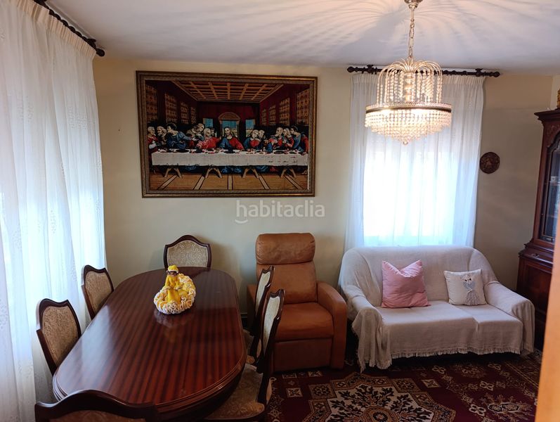 Foto a22caba8-5e53-4e08-b66e-18ebd8970396. Casa amb aparcament a Pantón