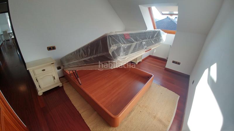 Foto 2d5291bb-32a8-4d7c-b5ff-b771d6e07489. Location attique avec chauffage parking dans O Milladoiro Ames