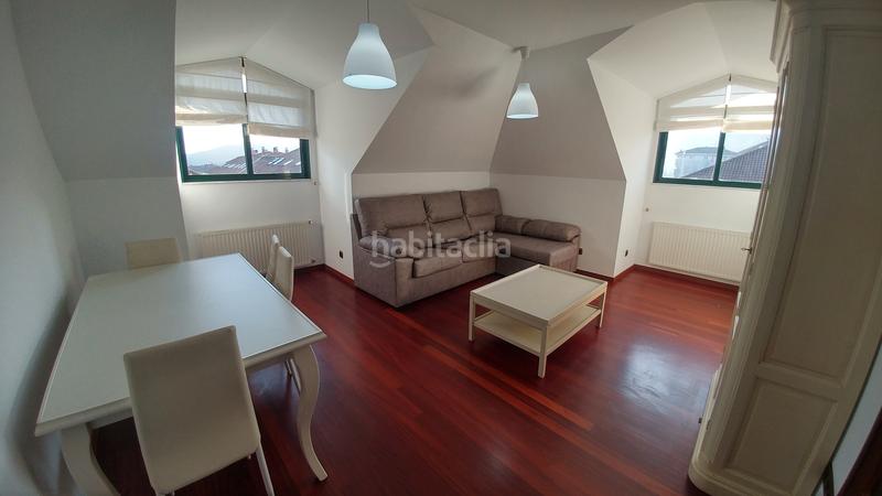 Foto 2d9cbb64-4753-41dd-a480-599f9fe8ca8a. Location attique avec chauffage parking dans O Milladoiro Ames