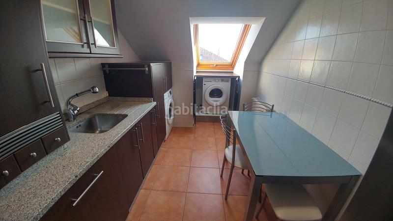 Foto 8016a6c9-6de6-44a7-b946-f49574865d65. Location attique avec chauffage parking dans O Milladoiro Ames