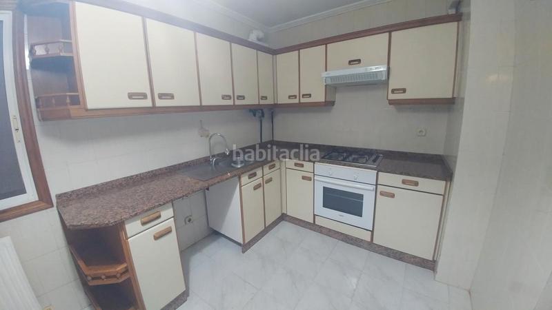 Foto 8c62856c-c043-49d7-bded-639b53d69cb3. Piso en O Milladoiro Ames