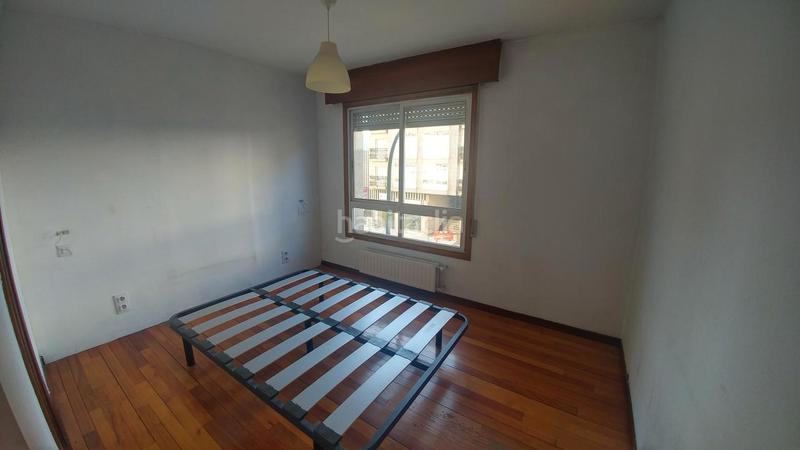 Foto b9fb2351-4e46-436b-aa92-d5818084ef57. Piso en O Milladoiro Ames