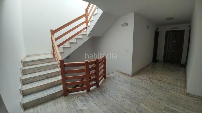 Foto 2aa0cd2c-44d7-467d-bf21-91921a4fded2. Rent duplex with heating in O Milladoiro Ames