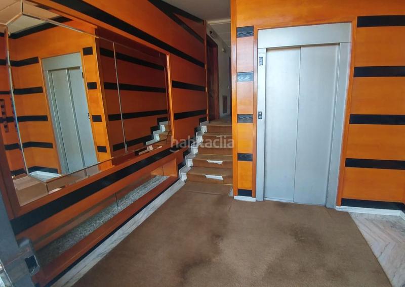 Foto 60b89ba8-65bd-47c7-ad35-91e17974df18. Rent duplex with heating in O Milladoiro Ames