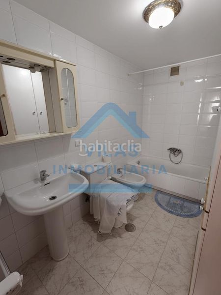 Foto 6b8eb531-8582-4021-b027-f1c4248ec702. Rent flat with heating parking in O Milladoiro Ames
