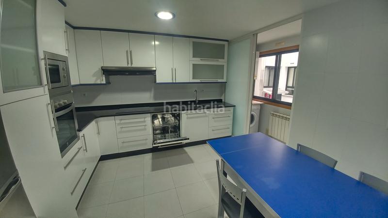 Foto 3af9e42a-82b3-4e88-8a43-419351924470. Rent flat with heating parking in O Milladoiro Ames