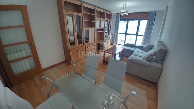Foto d55929c2-f3cb-46b9-801c-85daf0f9af5d. Rent flat with heating parking in O Milladoiro Ames