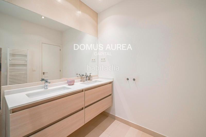 Foto 64c6a964-6795-4bd0-975c-3e99d80cbee4. Rent flat with heating in Hispanoamérica-Bernabéu Madrid