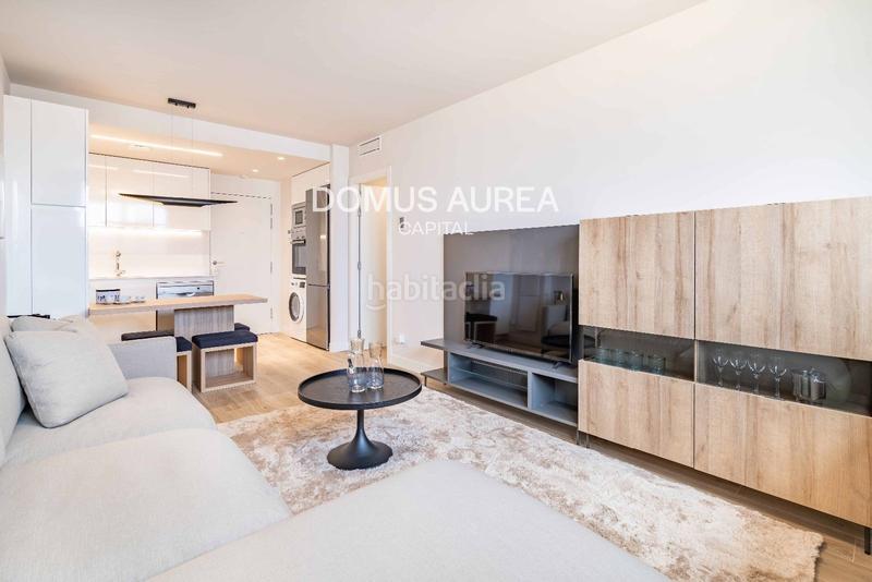 Foto 8fe76d23-1ea5-4852-b218-9bfe373e1186. Rent flat with heating parking pool in Valdeacederas Madrid