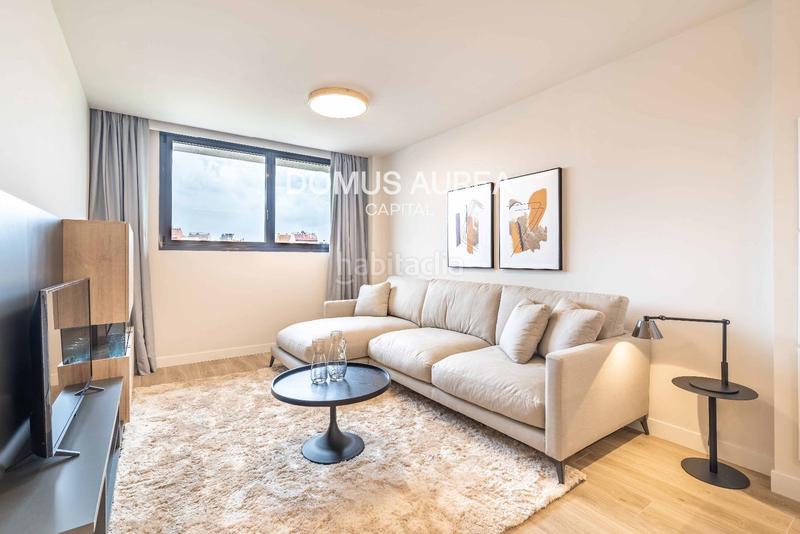Foto d5ed66ec-3d04-4e21-958c-67cd93dbdc6e. Rent flat with heating parking pool in Valdeacederas Madrid