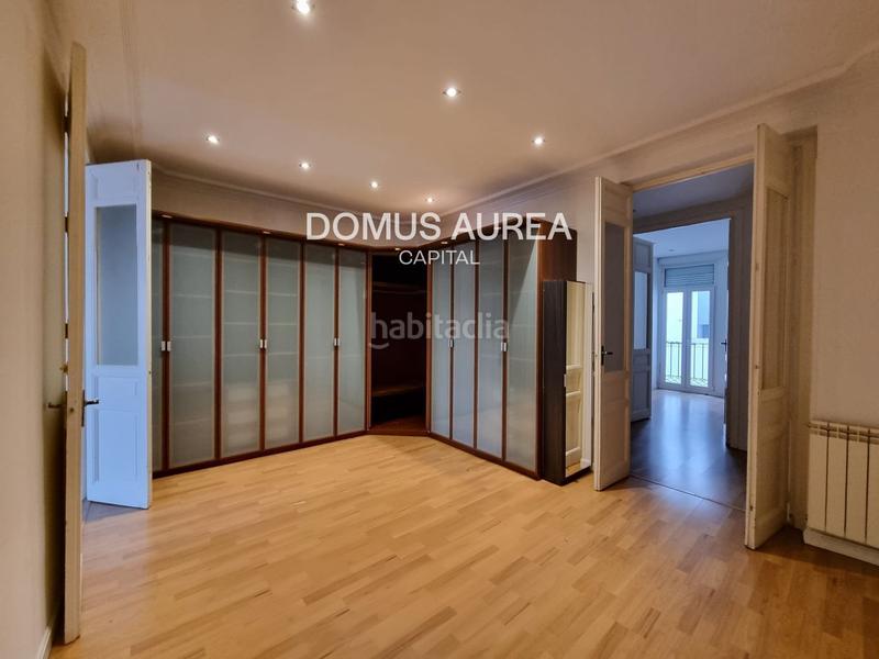 Foto 69779f87-7c8c-4321-bcb6-d877e5cf7456. Location appartement avec chauffage dans Recoletos Madrid