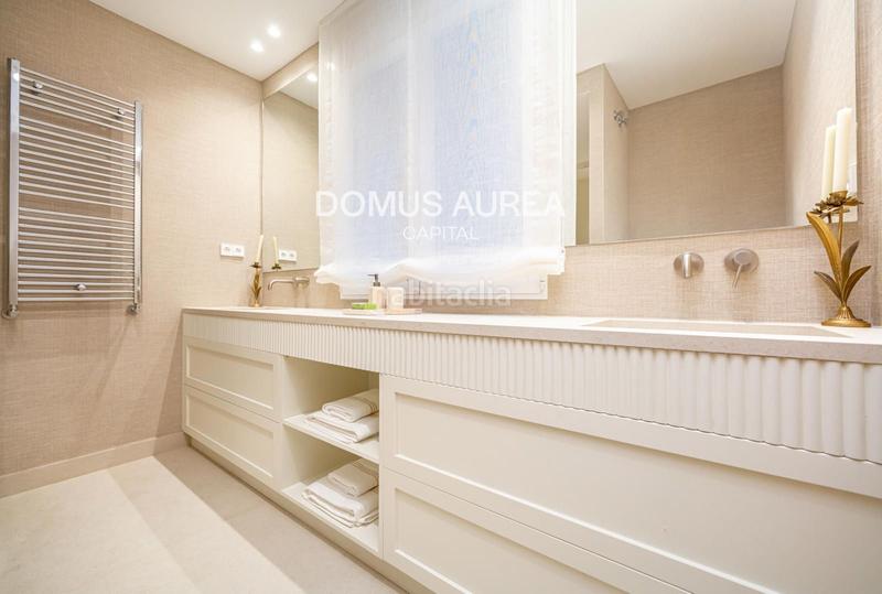 Foto ce5dd6cc-ab7e-4d81-8dcf-7611aa8fe484. Appartamento con riscaldamento in Castellana Madrid