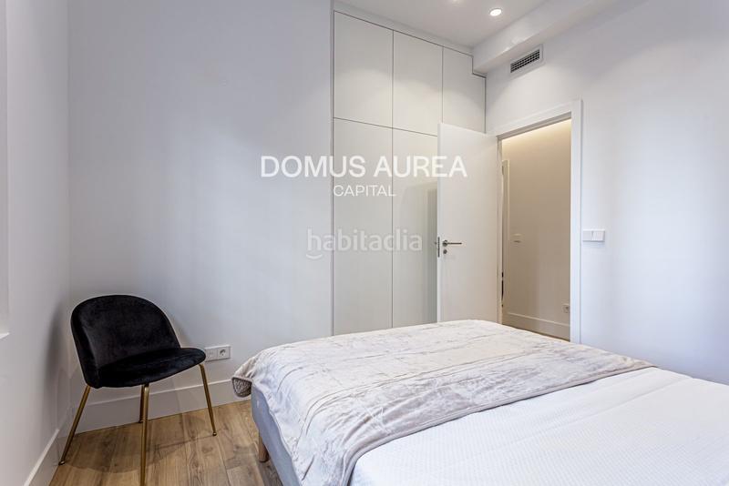 Foto 1d790a91-60c6-4c42-8c74-f8bc5d525c9c. Flat with heating in Almagro Madrid