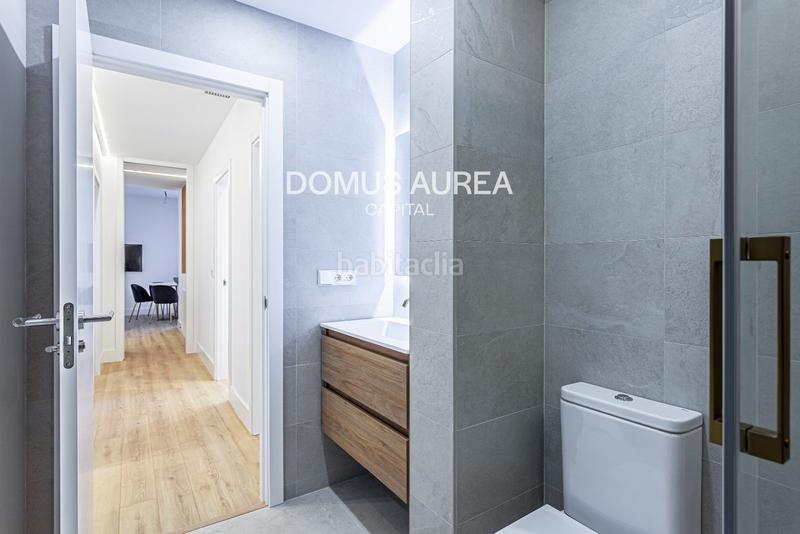 Foto 96a5a646-ef21-44c7-a693-fafe0b885c9a. Flat with heating in Almagro Madrid