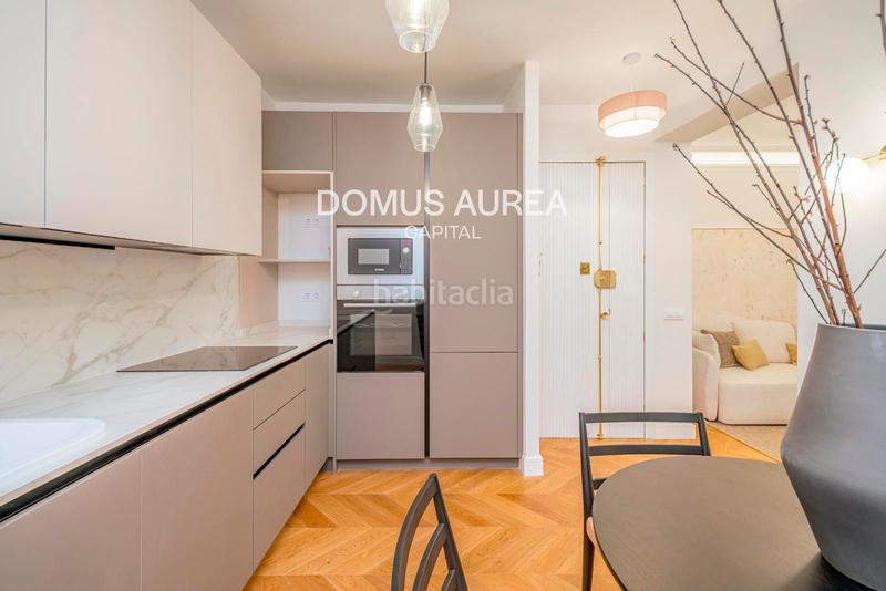 Foto c856dff5-c4ae-4189-b843-674e01739a5b. Piso en Trafalgar Madrid