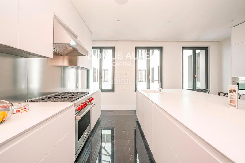 Foto 115cb113-7869-45cb-a8b1-1abb8417052a. Piso en Recoletos Madrid