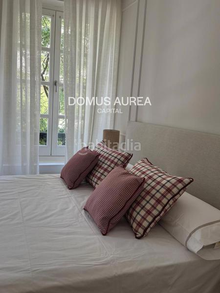 Foto b702b3a5-22ee-40b0-a653-cf993fcff7d6. Miete etagenwohnung in Castellana Madrid