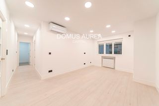 Flat in Castellana