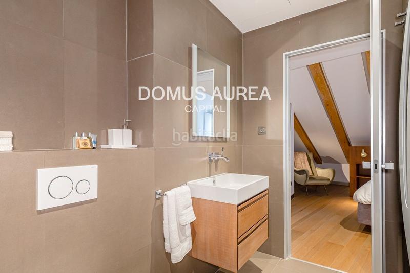 Foto b7730a99-9bbc-4974-862b-3d7025be0829. Rent duplex with heating in Justicia-Chueca Madrid