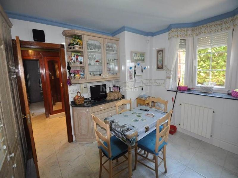 Foto 3c5ea09e-6bc5-4a7e-a542-e21b6fbf5bd2. Chalet espectacular chalet independiente en Brazomar Castro - Urdiales