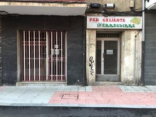 Lloguer Local Comercial a Capitán Mendizabal - La Sardinera. Local comercial -