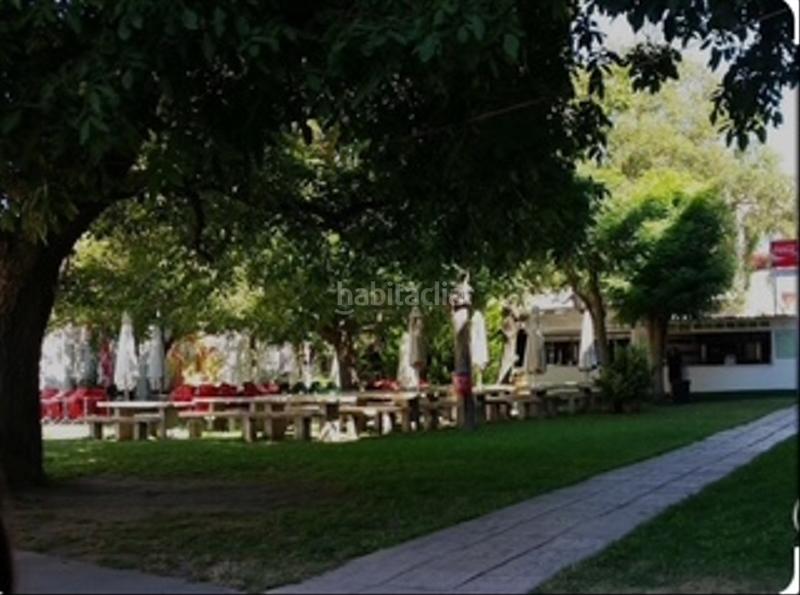 Foto 85210e2a-0bff-49a8-9940-1a0975276af2. Local commercial dans calle de medina de pomar 10 dans Burgos