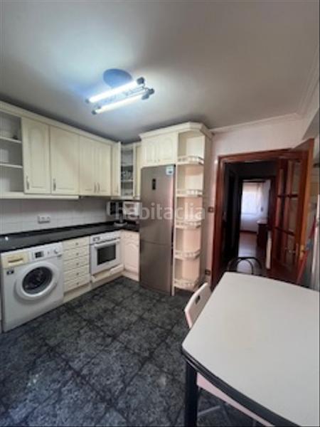 Foto c57b56eb-f71b-4802-8e50-00e622f9a510. Etagenwohnung mit heizung in Kabiezes Santurtzi