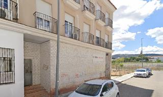 Local Comercial a Llerena. Local en bruto llerena