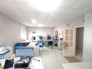 Haus in San Roque - Ronda Norte. Edificio en venta en la zona de san roque, badajoz