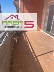 Appartement à Norte. Piso de 125 m² con terraza, garaje y calefacción en zona norte d