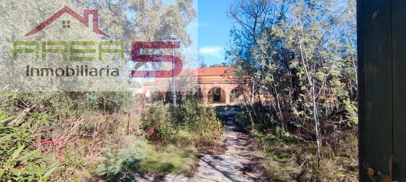 Foto 560d2ea1-2e14-4b52-9897-13fd09618fe4. Chalet with fireplace pool in pedanías de Badajoz Badajoz