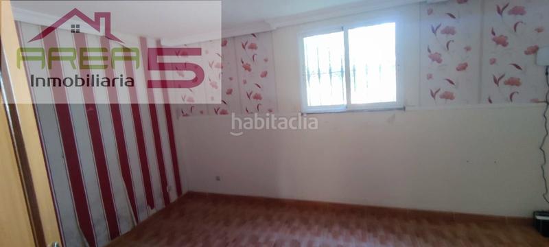 Foto 5d10e961-7188-4391-8055-60307344c7db. Chalet with fireplace pool in pedanías de Badajoz Badajoz