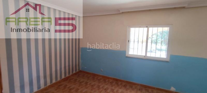 Foto 817c39f7-d30f-44c2-9e77-9c3318e87287. Chalet with fireplace pool in pedanías de Badajoz Badajoz