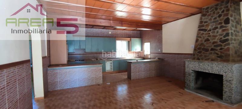 Foto ad457c78-4b77-45c6-86c9-63f4729a87ba. Chalet with fireplace pool in pedanías de Badajoz Badajoz