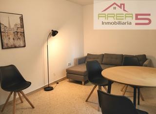 Location Appartement à Oeste. Alquiler apartamento zona polígono nueva ciudad