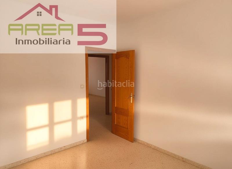 Foto 095c5bd4-3e97-4423-b19d-c361dc6e87d3. Appartamento in Santos de Maimona (Los)