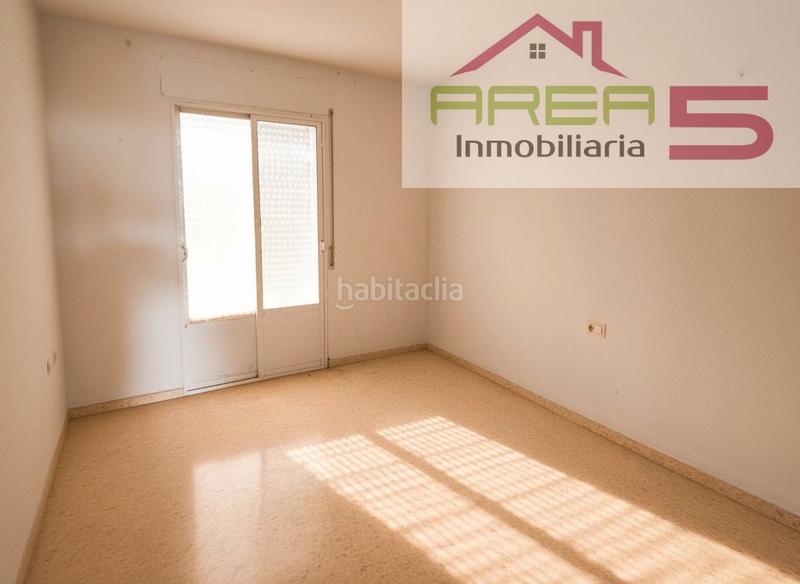 Foto 633de171-5b12-43ea-9d10-b5879c2bcacf. Appartamento in Santos de Maimona (Los)