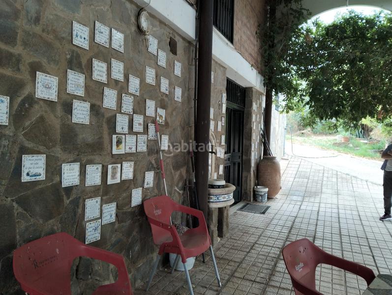 Foto 5ec8d3d2-8857-4aac-b091-1cee31ce5bda. Chalet con camino parcheggio piscina in Campus Universitario Cáceres