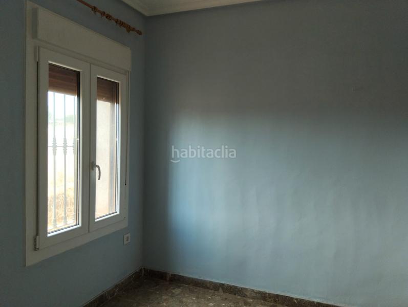 Foto e48b885f-8d74-4a0b-824f-76fd7b5875fe. Chalet con camino parcheggio piscina in Campus Universitario Cáceres