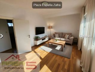 Pis a Zafra. Piso centro de zafra 4 habitaciones