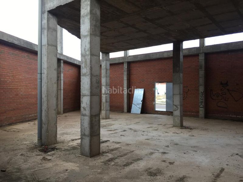 Foto 21884a5f-a8e7-4405-a9fb-a7d586423a0d. Edifici a Valdelacalzada