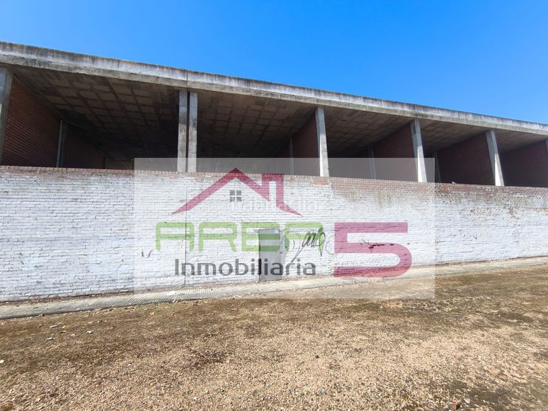 Foto 5d423835-2eb6-4541-bbe0-8c1dec0cd053. Edifici a Valdelacalzada