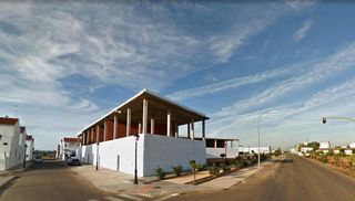 Building in Valdelacalzada. Venta conjunta de 14 locales en valdelacalzada