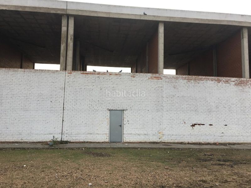 Foto db016075-79a1-44ce-b7c7-4bd843999b00. Edifici a Valdelacalzada