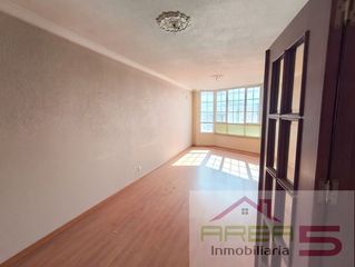 Appartamento in Montijo. Gran piso familiar de 3 dormitorios con patio privado