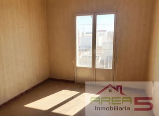 Etagenwohnung en Almendralejo. Amplio piso de 3 dormitorios y 97 m� en almendralejo