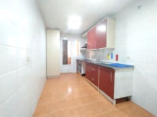 Pis a Norte. Piso en venta en la zona de las abadías, mérida