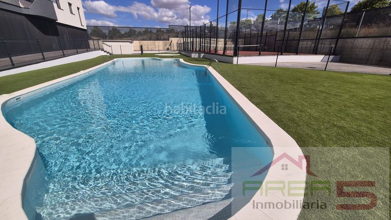 Foto f35db5dc-b45d-454f-b1f7-6af910c28241. Àtic amb calefacció piscina a Oeste Mérida